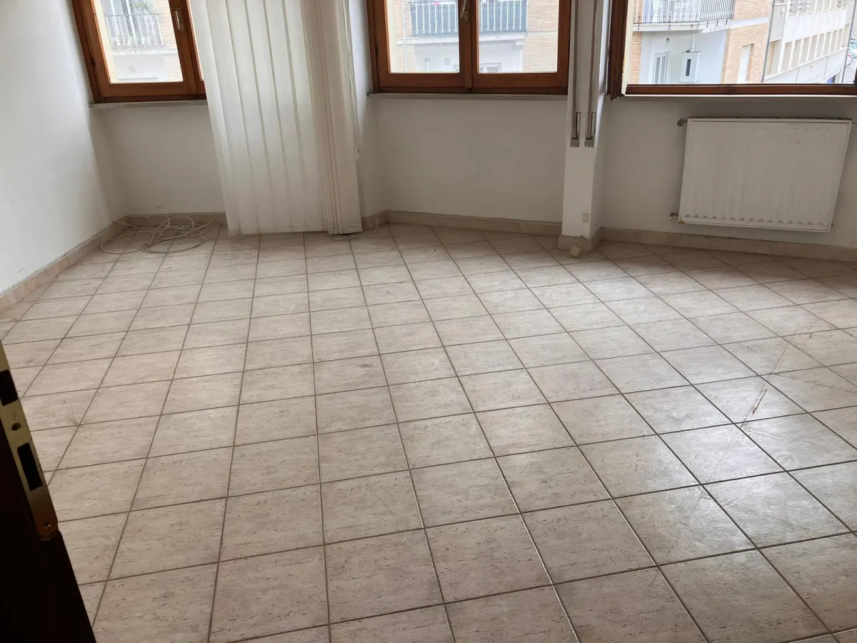 Latina appartamento di ampia metratura con grande terrazzo · foto 7
