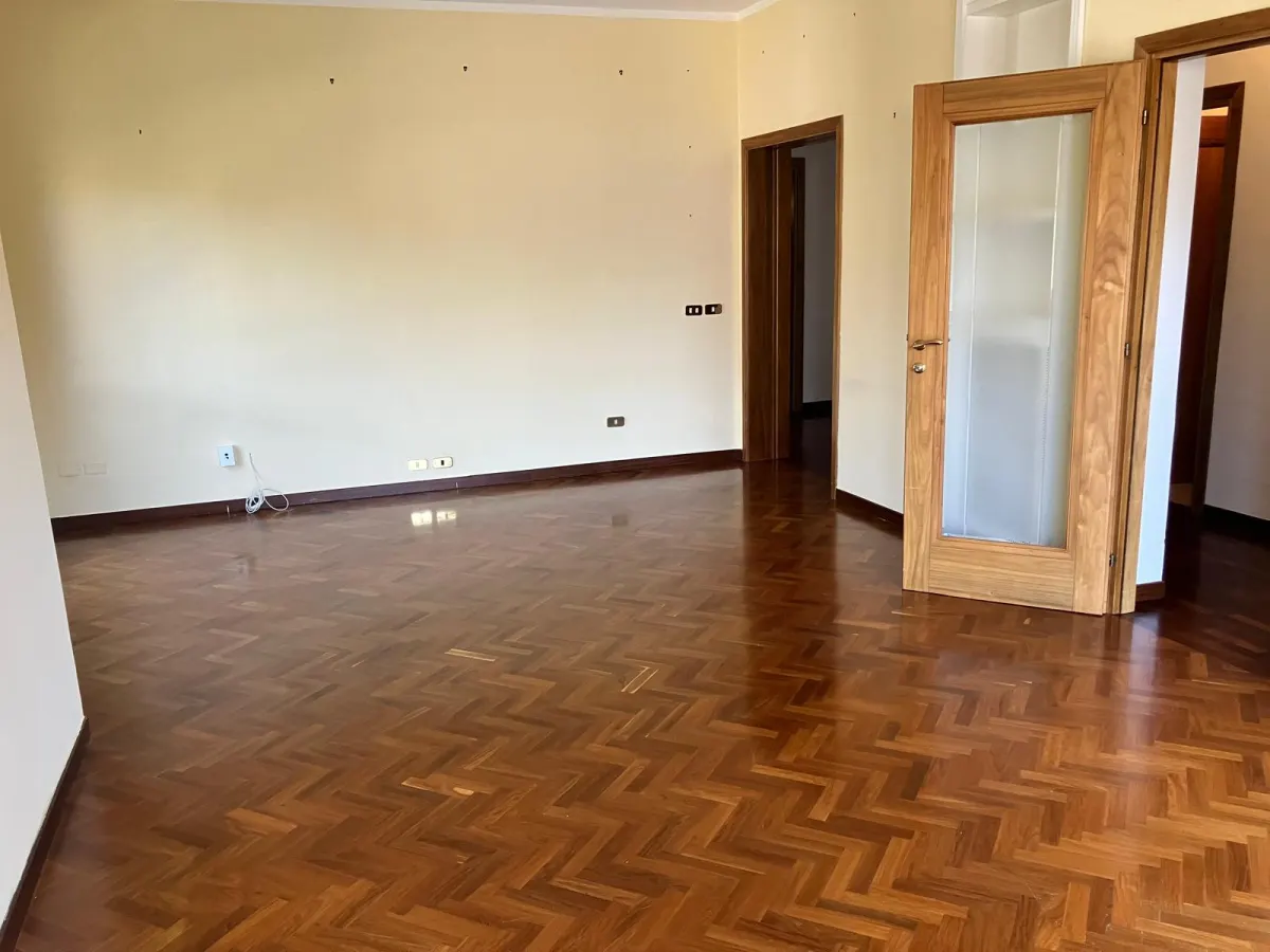 Latina centro appartamento di ampia metratura · foto 14