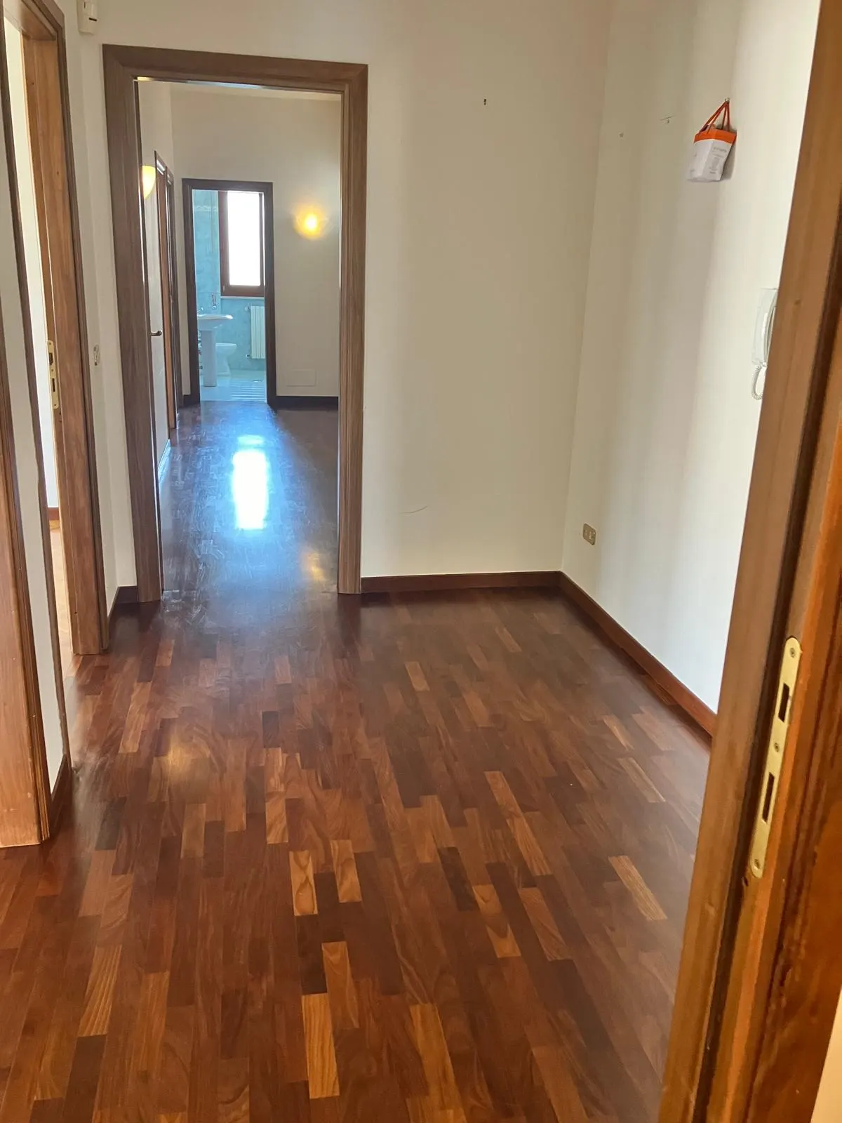 Latina centro appartamento di ampia metratura · foto 15
