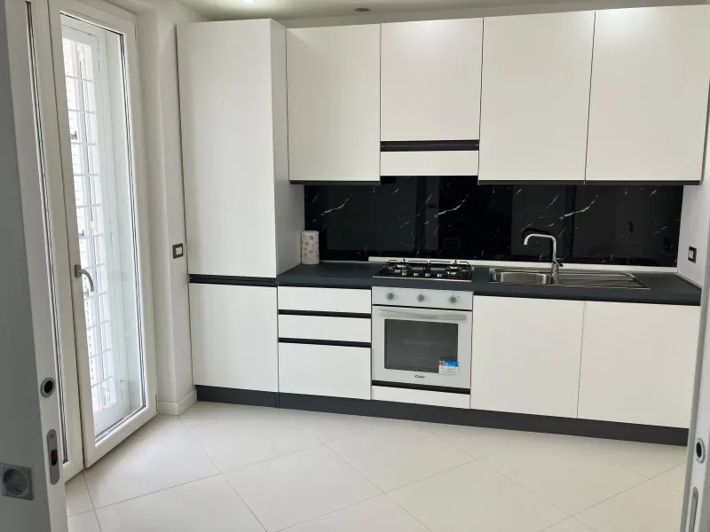 Latina VILLA UNIFAMILIARE in affitto · foto 4