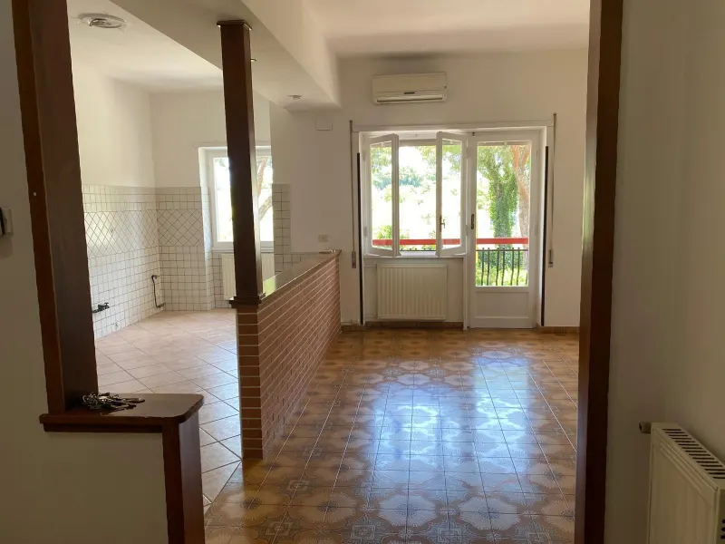 Cisterna appartamento di mq 120 ca. in piccola palazzina · foto 3