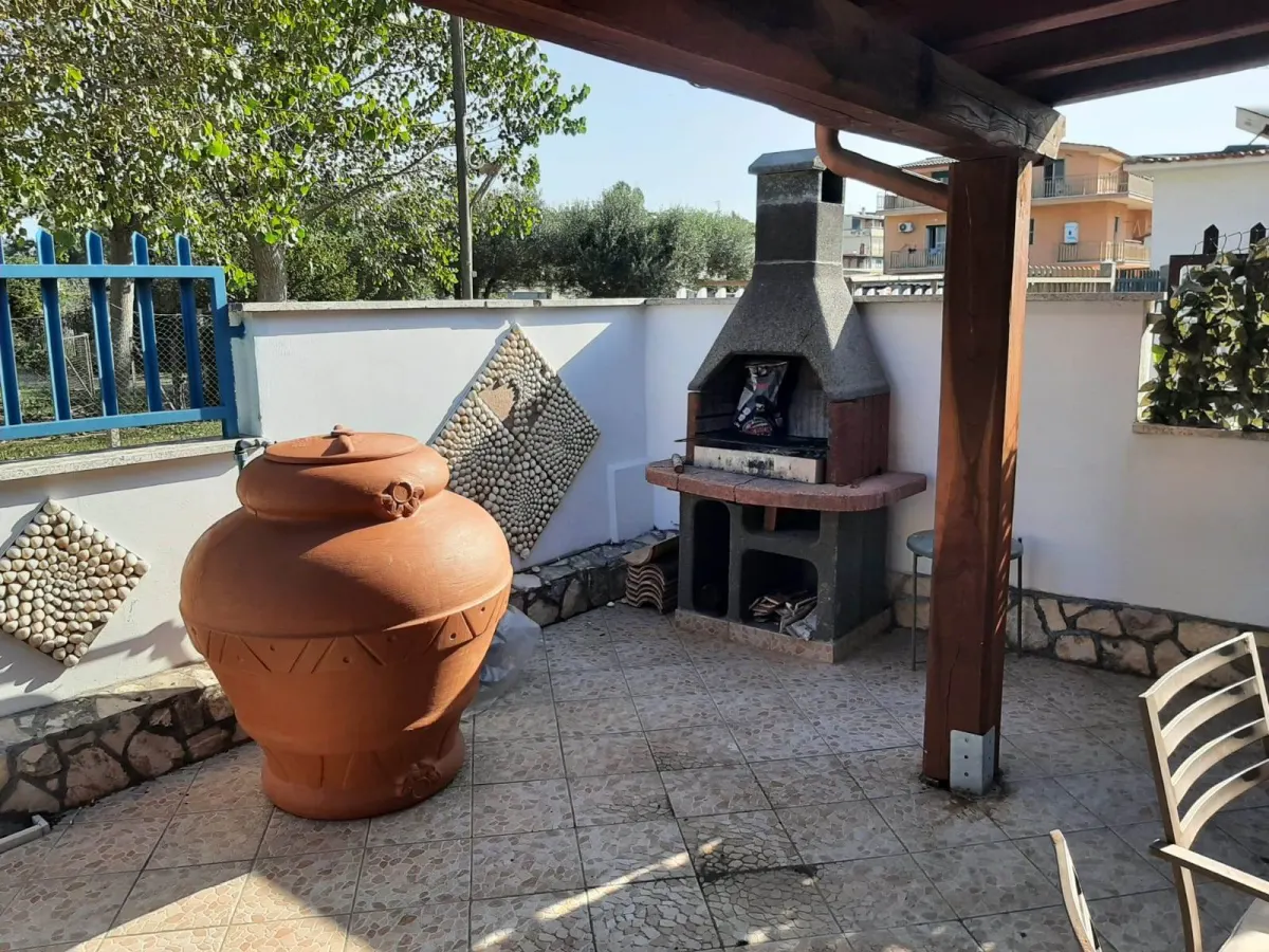 Latina lido appartamento con ampio spazio esterno · foto 10