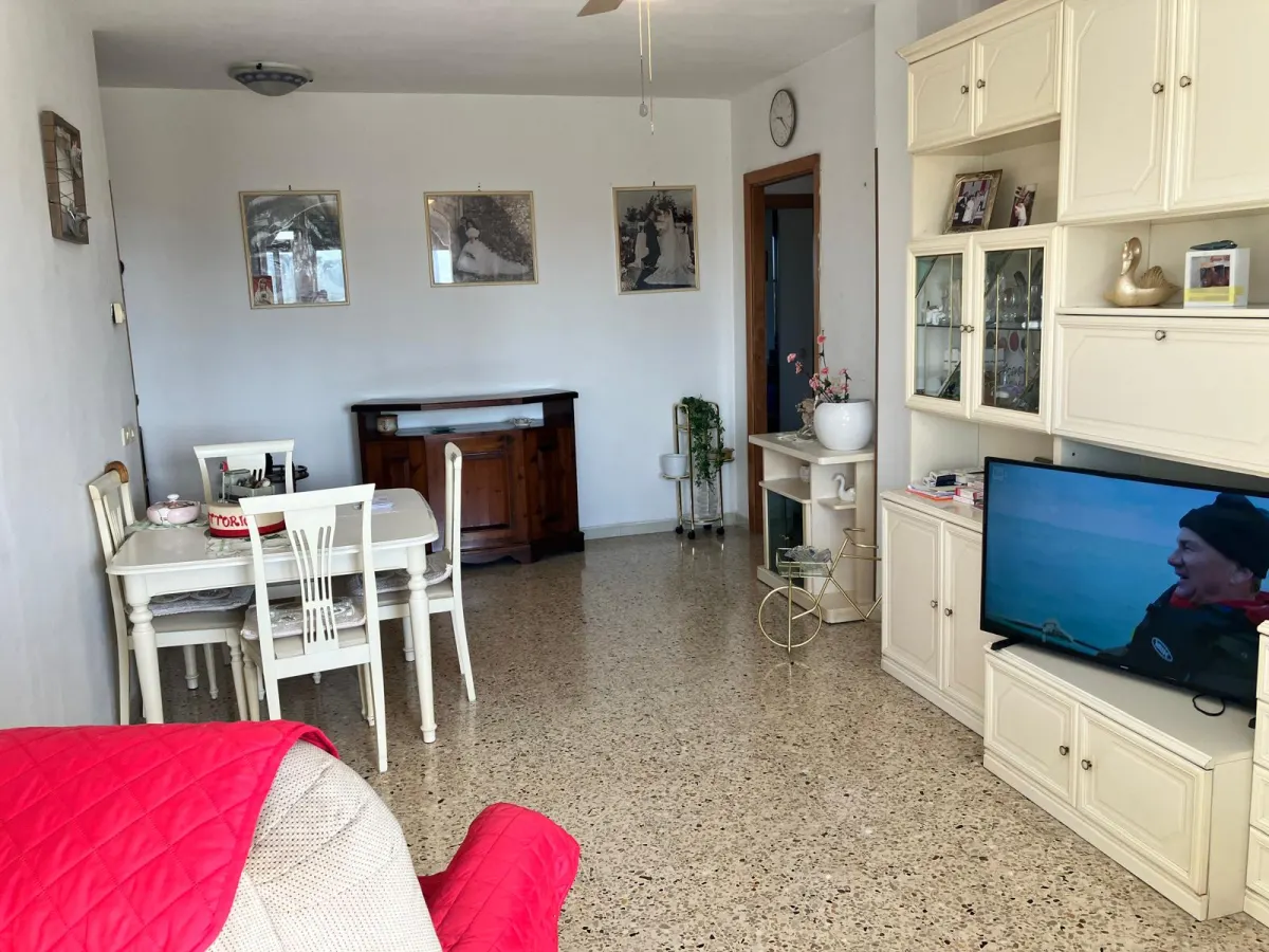 Latina, zona Millepiedi, appartamento con 2 camere · foto 8