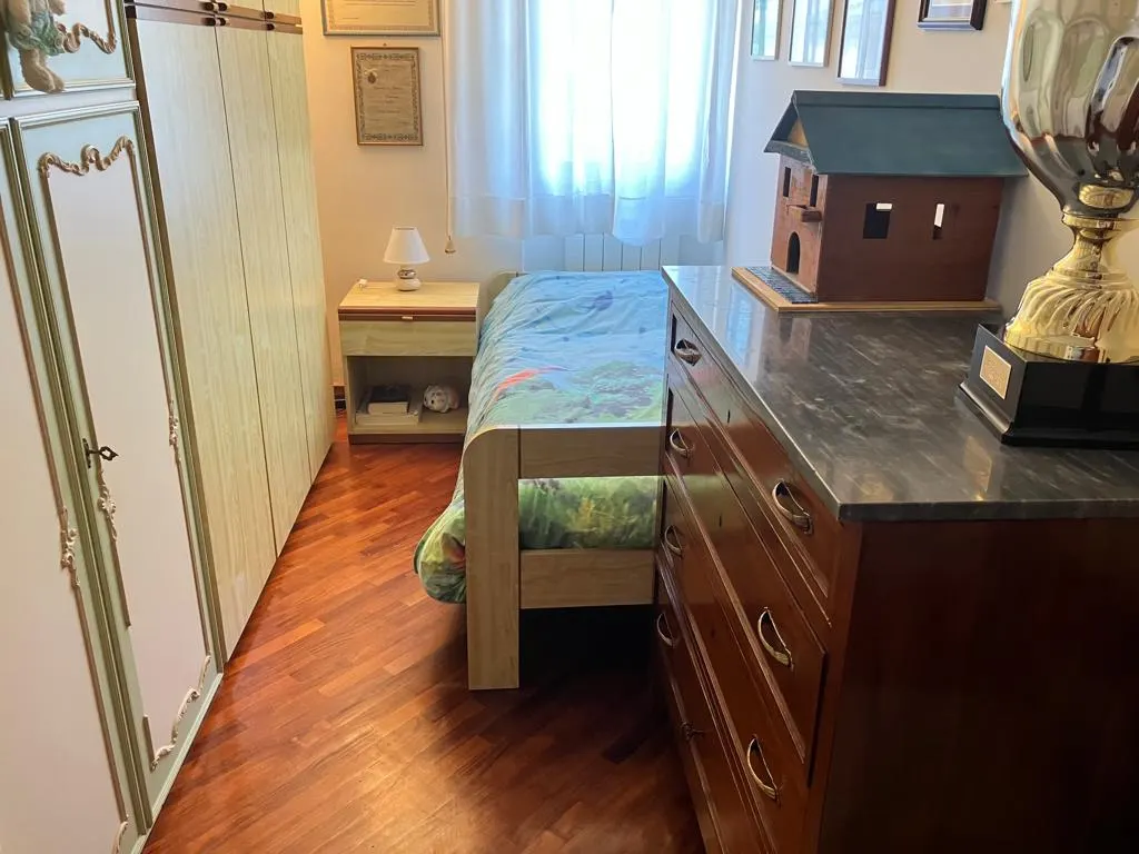 Latina, lottizzazione Cucchiarelli, rifinita VILLA · foto 19