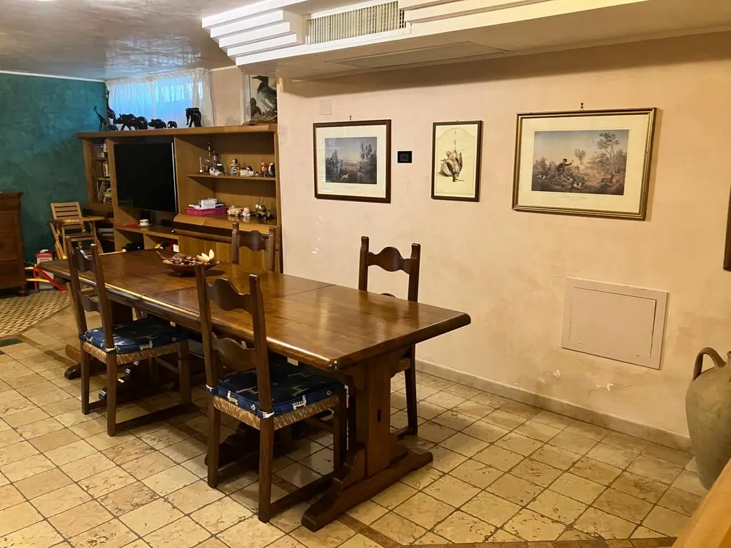 Latina, lottizzazione Cucchiarelli, rifinita VILLA · foto 25