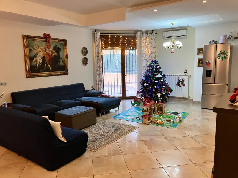 Latina Scalo appartamento CON GRANDE GIARDINO a Latina