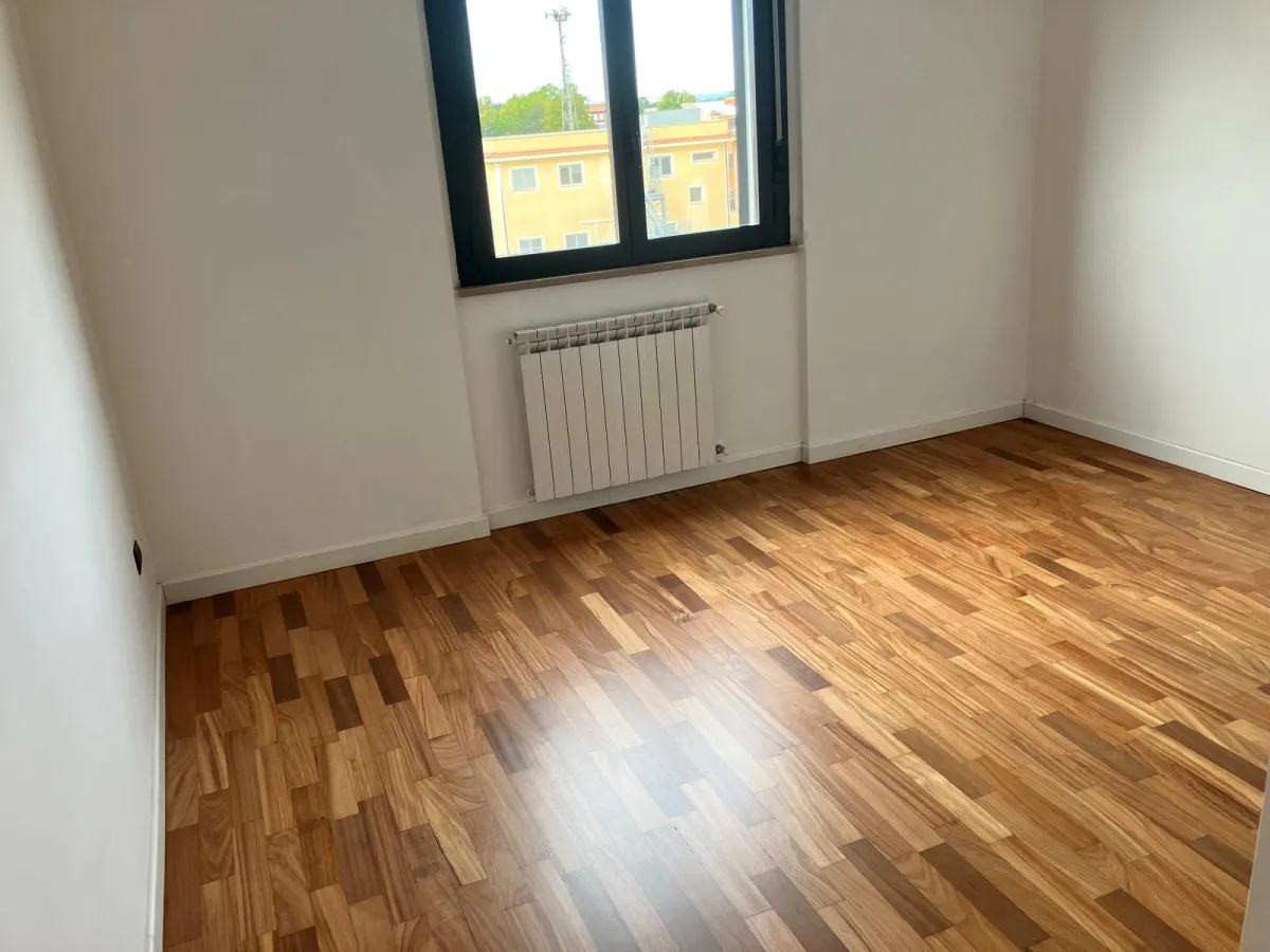 Latina Scalo ATTICO con 3 camere E GRANDE BALCONE · foto 12