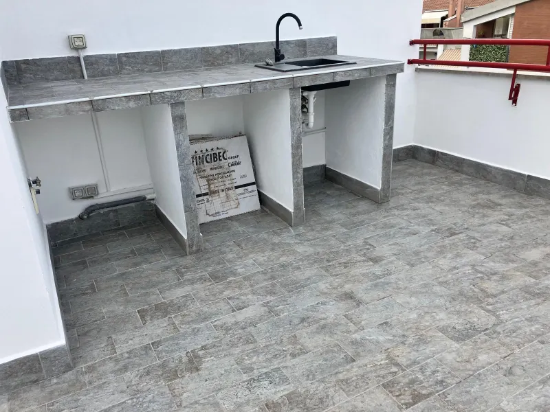 Latina Scalo ATTICO con 3 camere E GRANDE BALCONE · foto 4