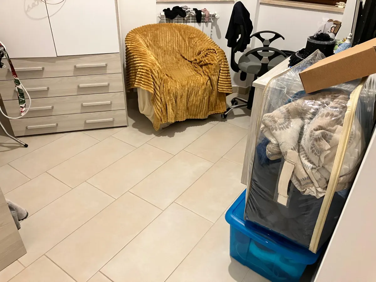 Latina, zona Piccarello, appartamento con grande balcone · foto 11