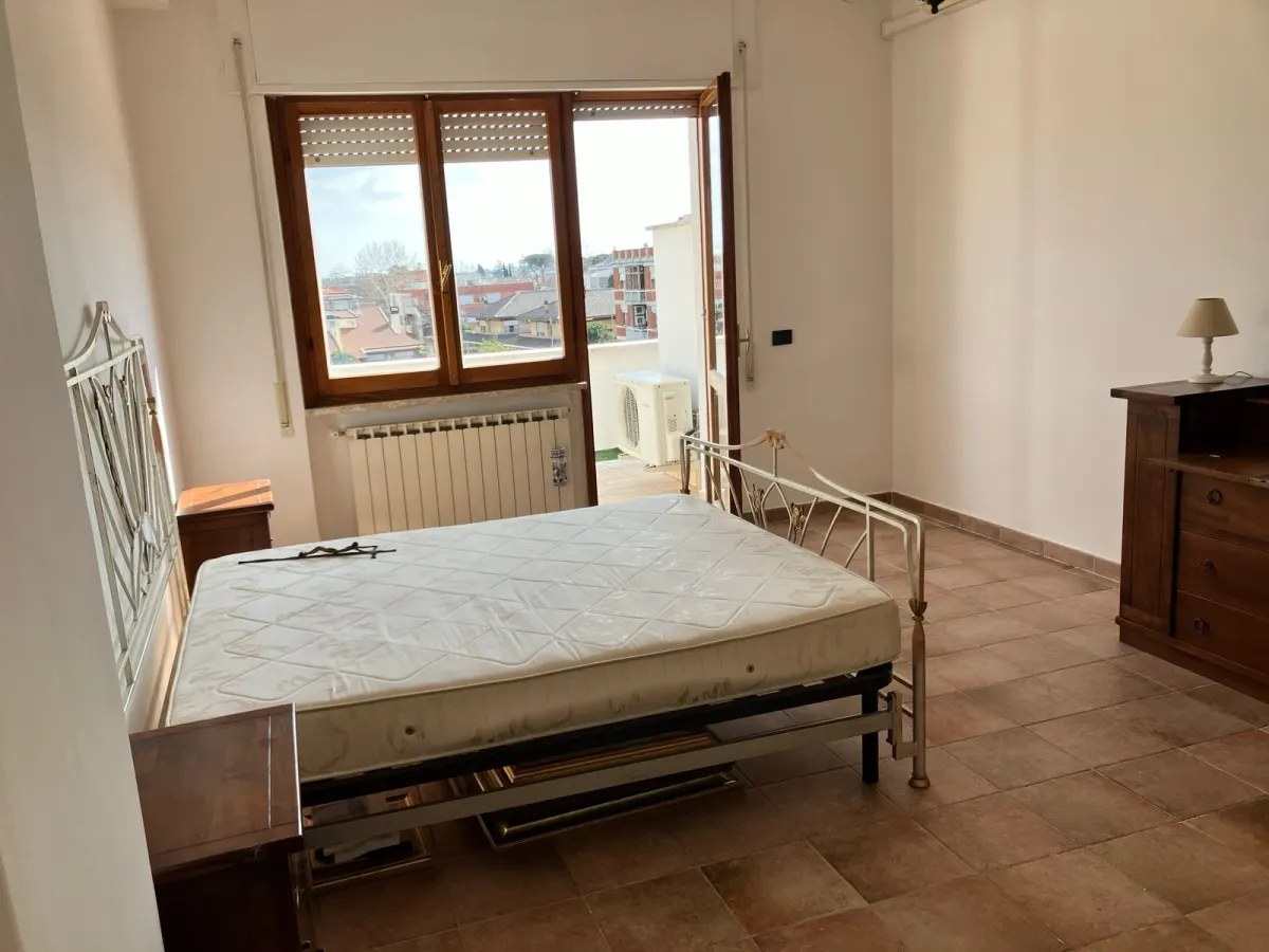 Zona Morbella ATTICO con 2 camere e GRANDE TERRAZZO · foto 11