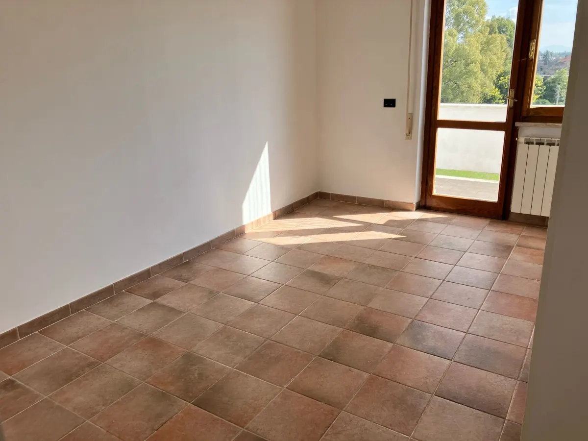 Zona Morbella ATTICO con 2 camere e GRANDE TERRAZZO · foto 16