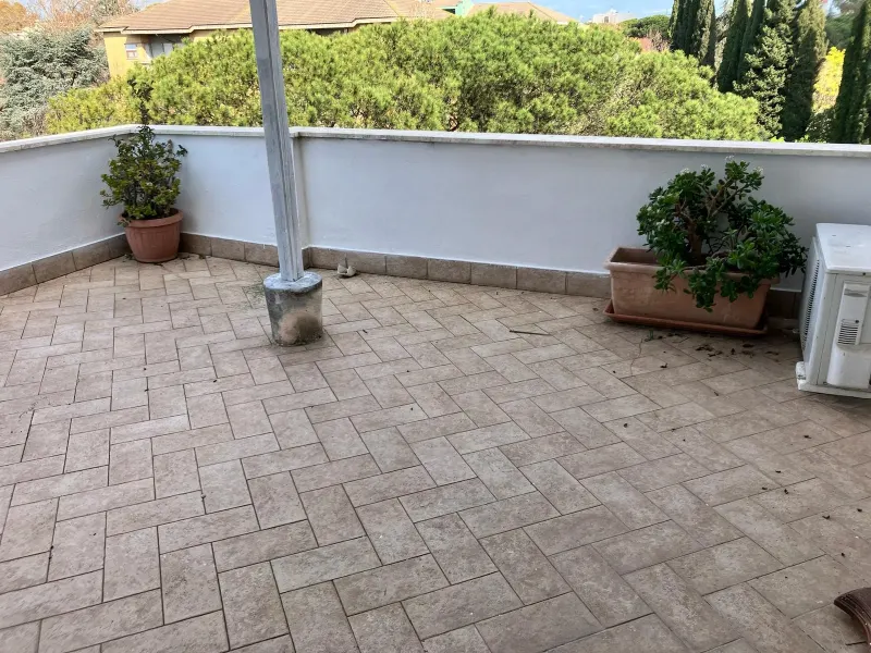 Zona Morbella ATTICO con 2 camere e GRANDE TERRAZZO · foto 3