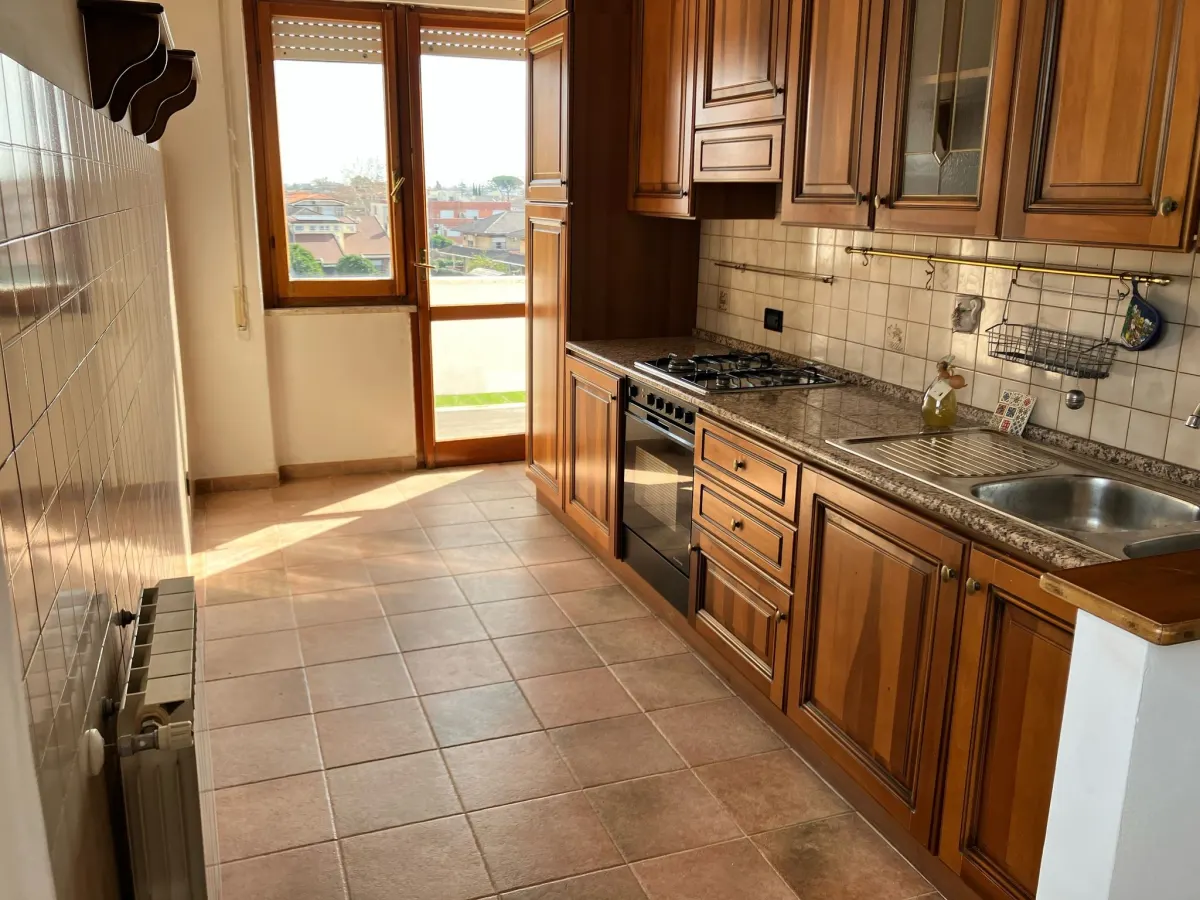 Zona Morbella ATTICO con 2 camere e GRANDE TERRAZZO · foto 6