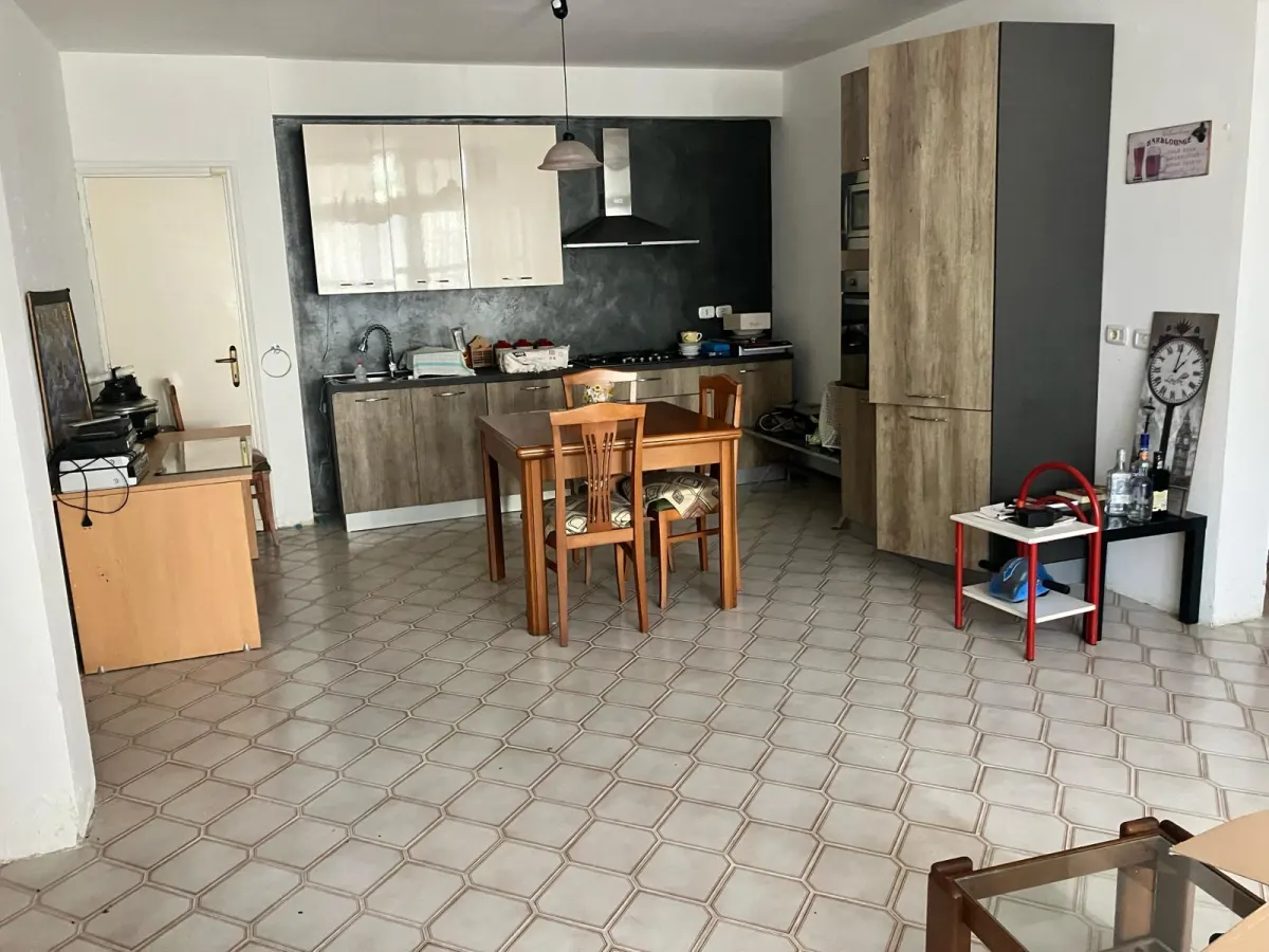 Latina villa di ampia metratura con Giardino di mq 400 ca. · foto 28