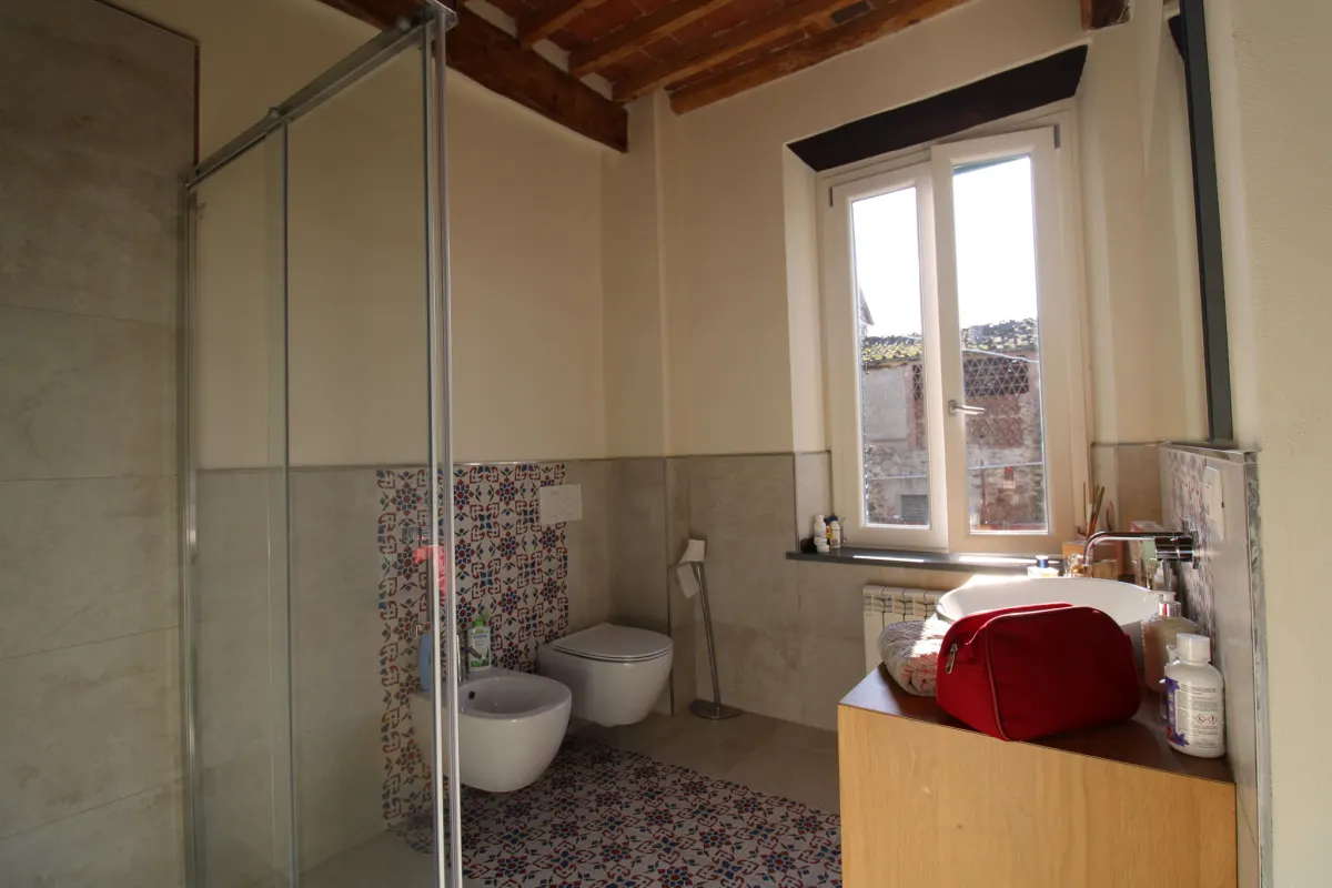 TERRATETTO RISTRUTTURATO con CORTE PRIVATA! · foto 16