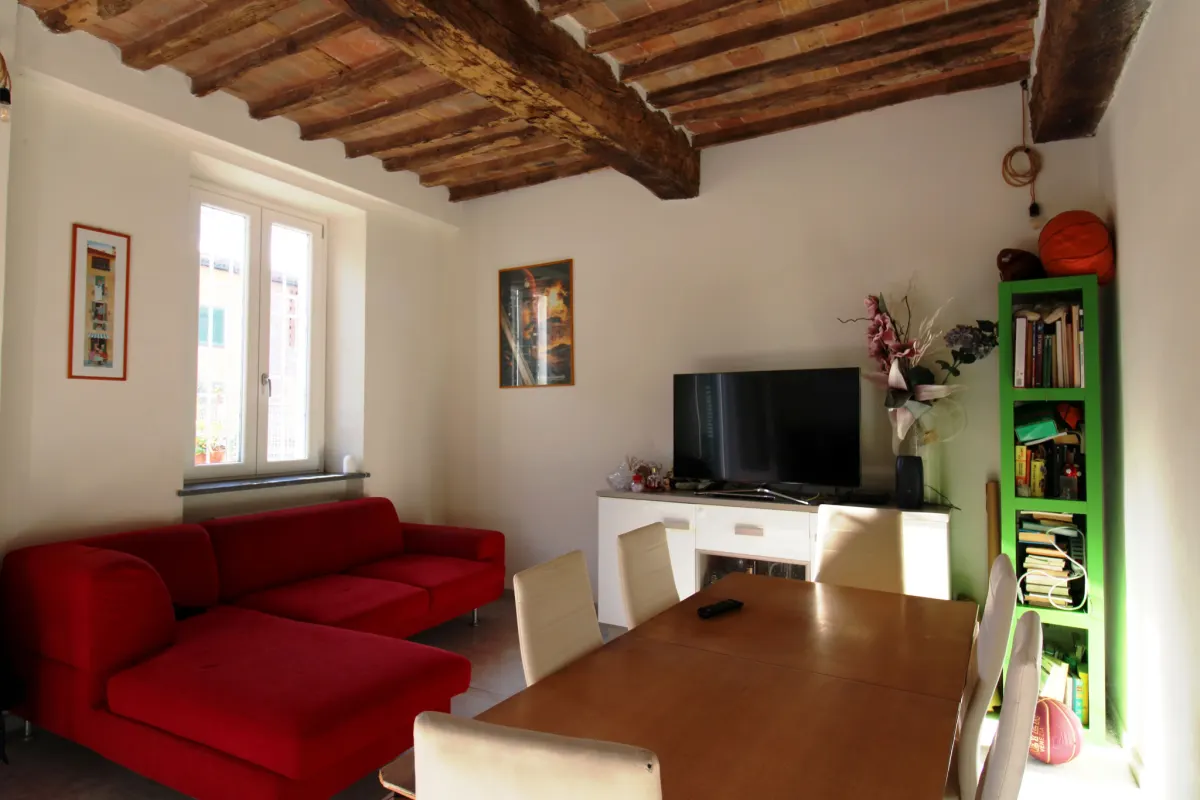 TERRATETTO RISTRUTTURATO con CORTE PRIVATA! · foto 6