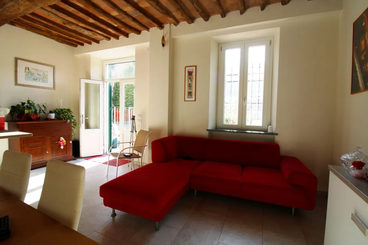 TERRATETTO RISTRUTTURATO con CORTE PRIVATA! · foto 8