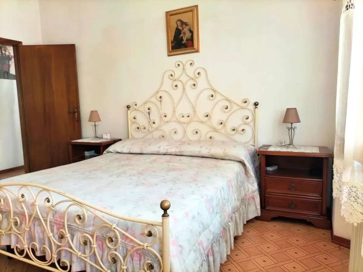 Porzione di VILLA con ampio GIARDINO! · foto 16