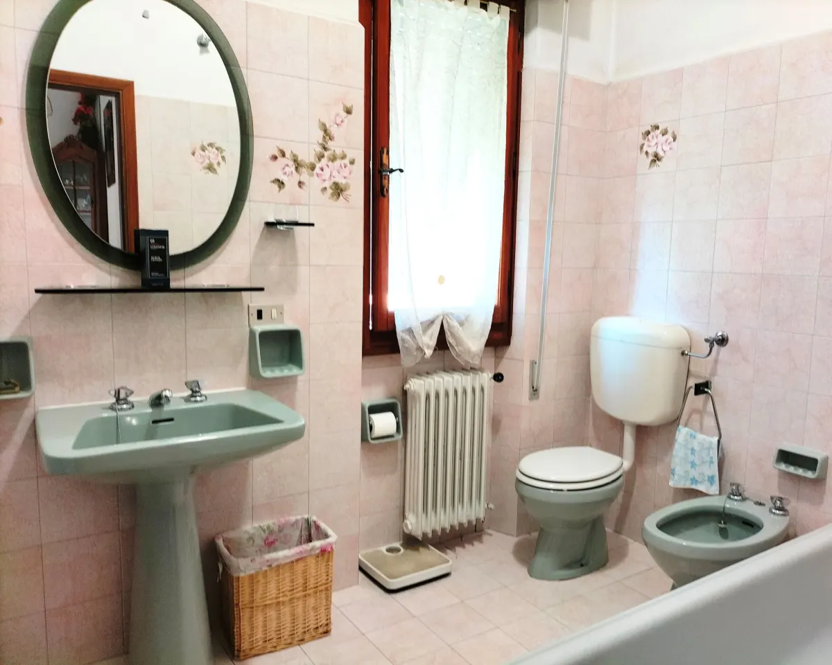 Porzione di VILLA con ampio GIARDINO! · foto 17