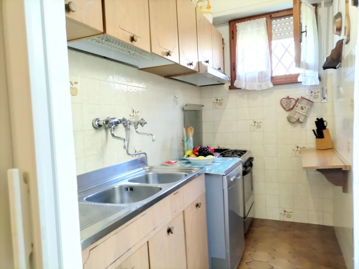 Porzione di VILLA con ampio GIARDINO! · foto 10
