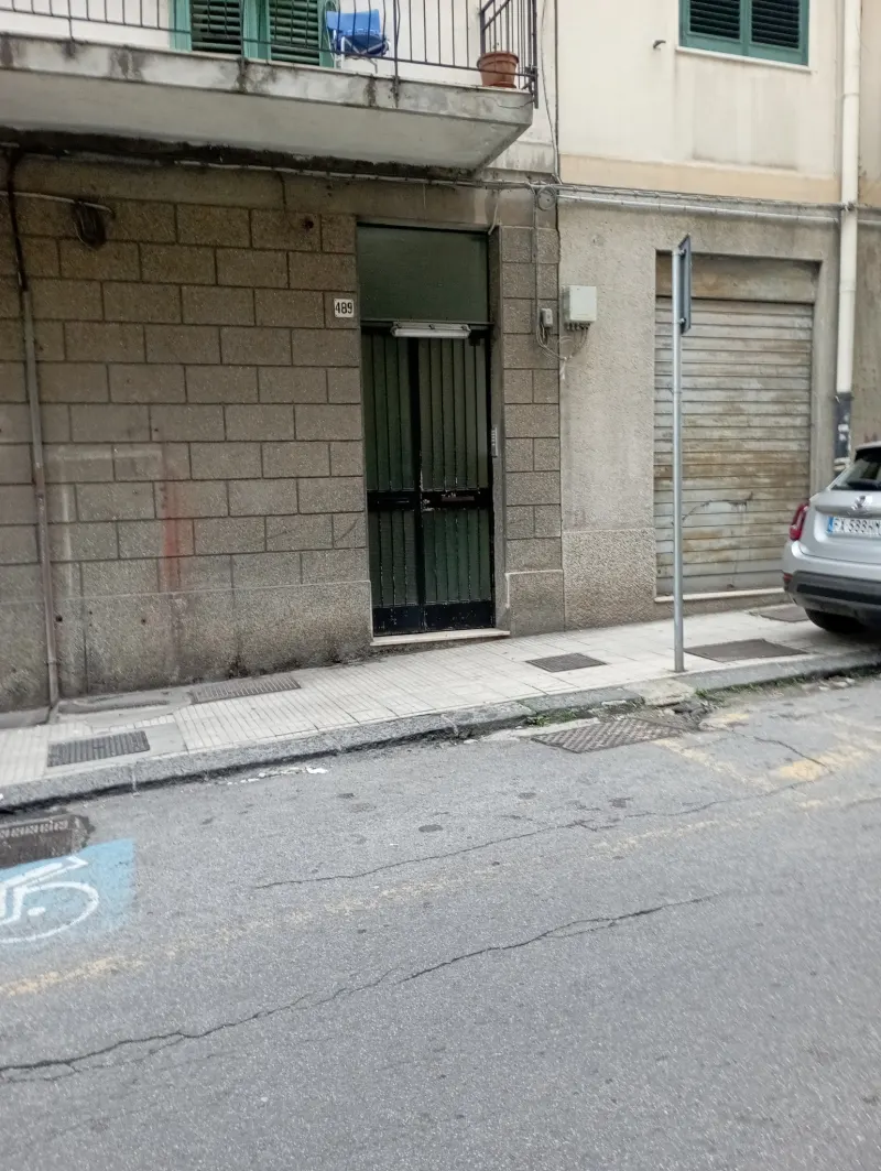 ampio appartamento in vendita · foto 2