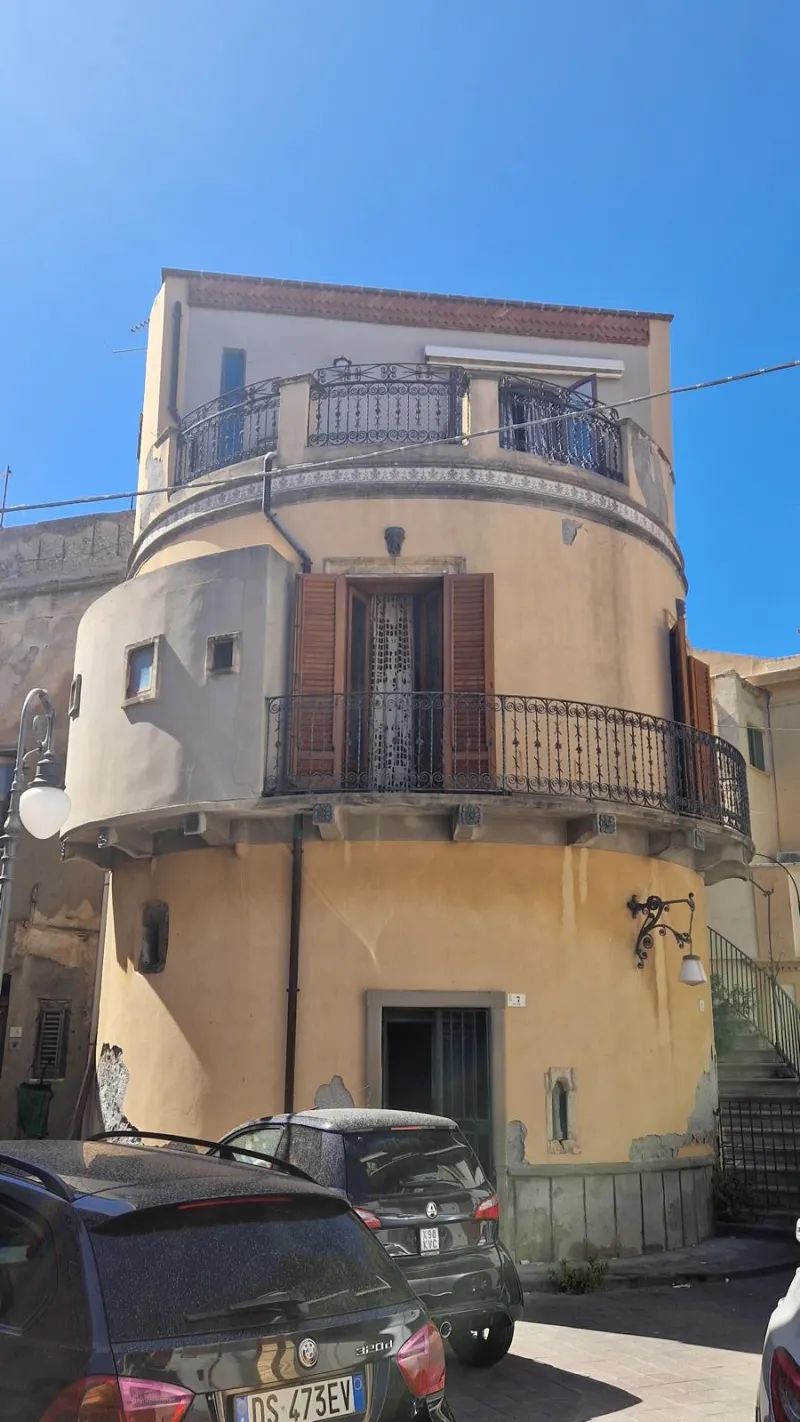 Dimora storica a forma di torre · foto 4
