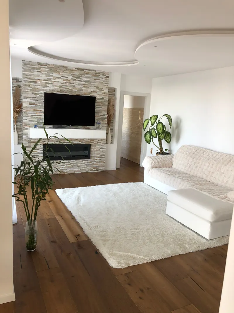 panoramico e luminoso appartamento a Saltrio