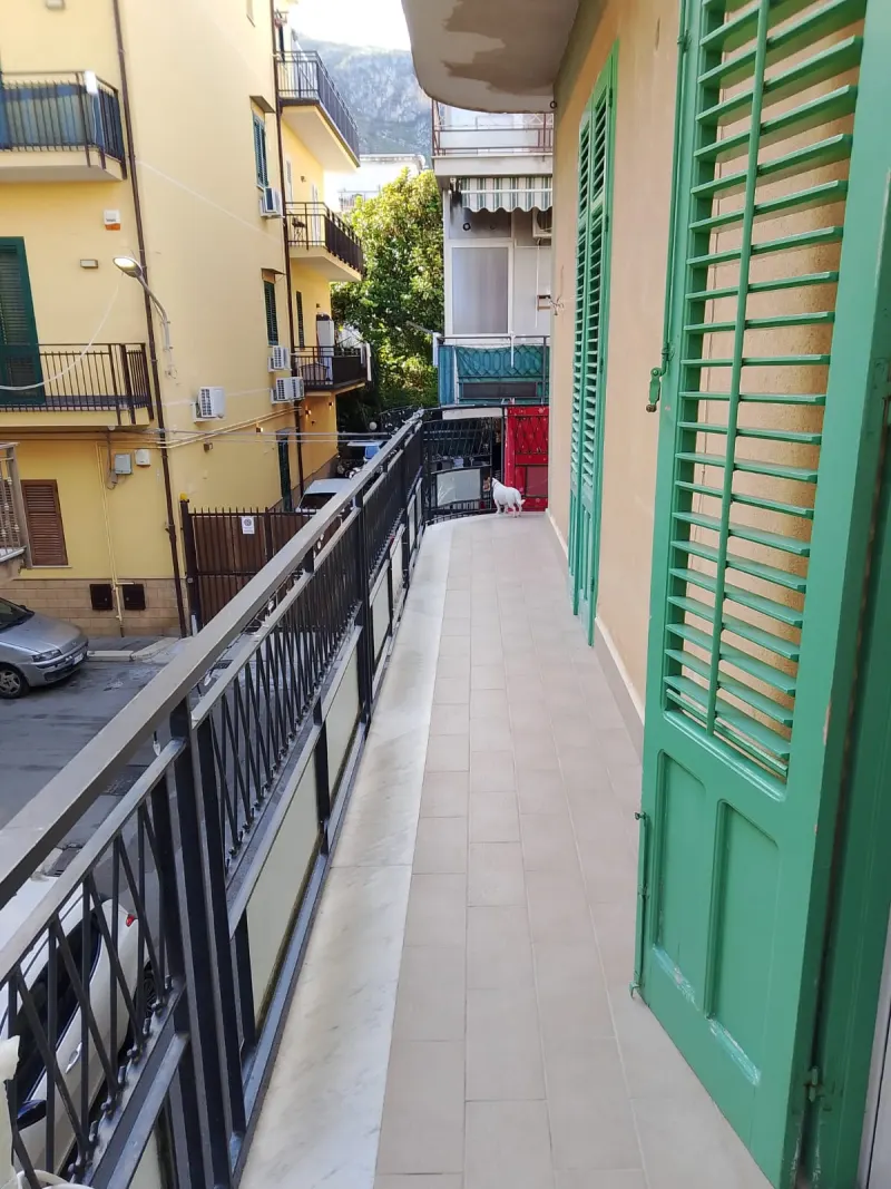 Villabate Via Calatafimi Primo piano Luminoso · foto 4