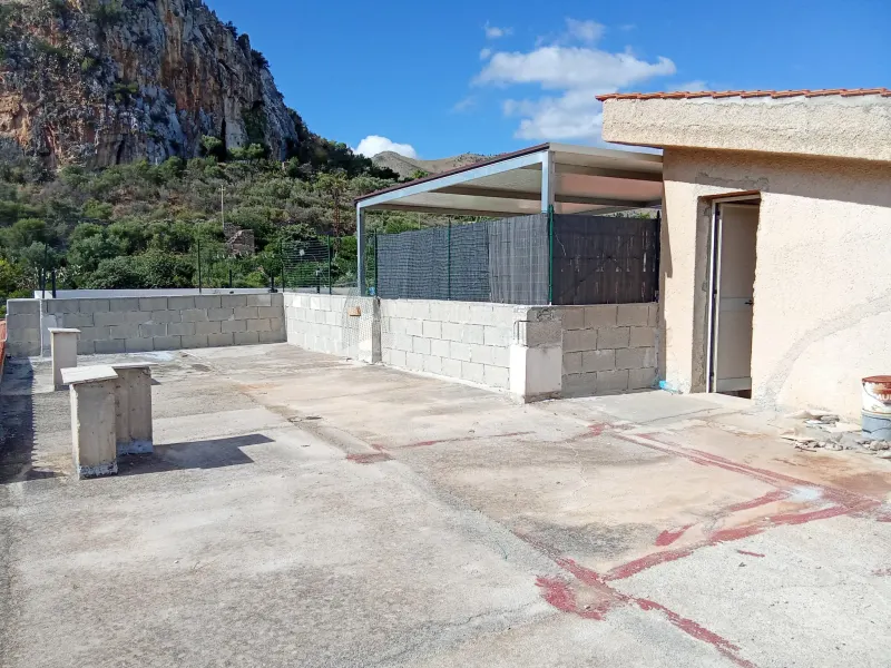 Portella di Mare -Cannita Terrazzo e posto auto · foto 2