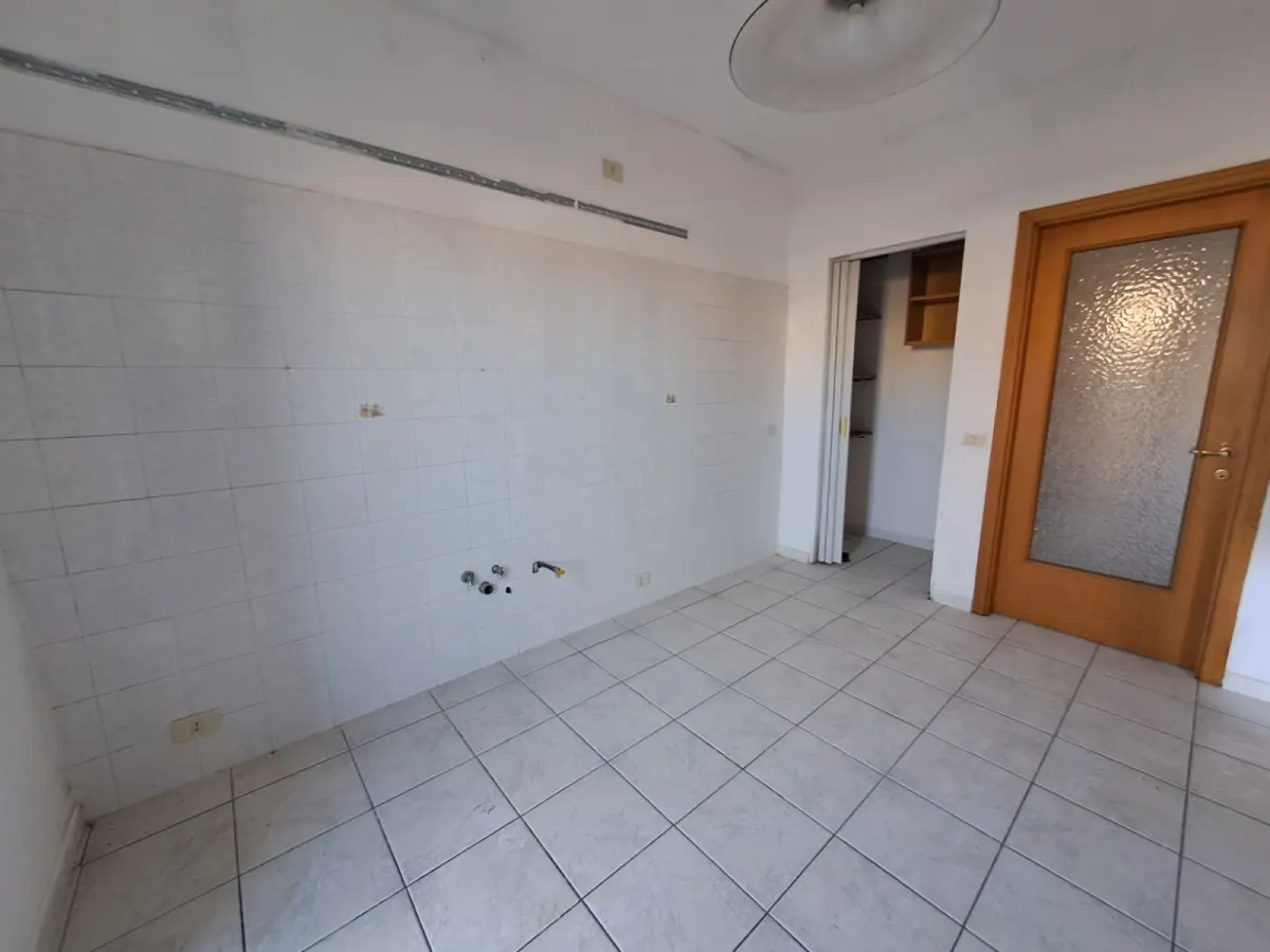 APPARTAMENTO DI 94 MQ IN ZONA SHANGHAI · foto 8