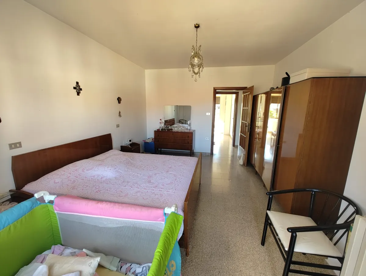 SOLUZIONE INDIPENDENTE CON 600 MQ DI GIARDINO PRIVATO · foto 15
