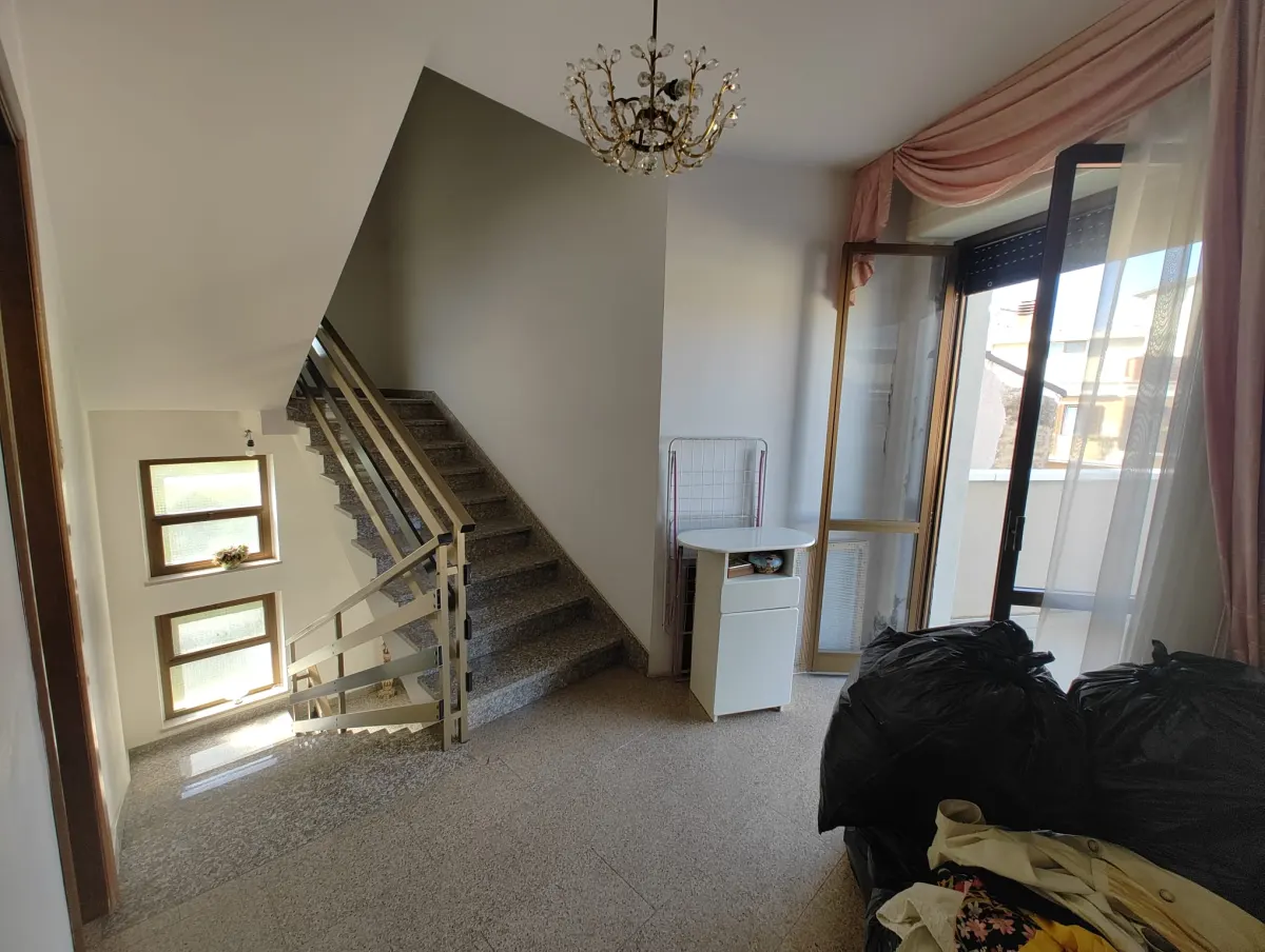 SOLUZIONE INDIPENDENTE CON 600 MQ DI GIARDINO PRIVATO · foto 26