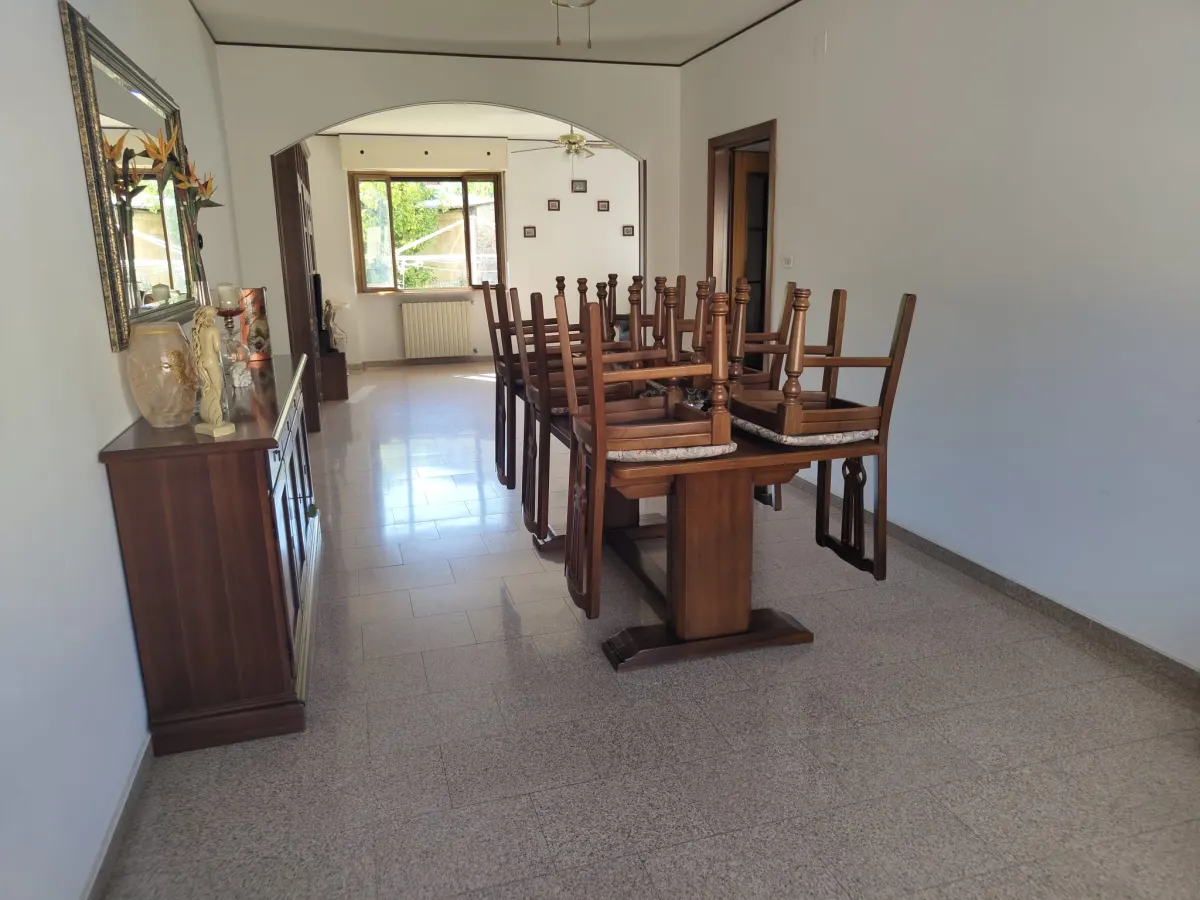 SOLUZIONE INDIPENDENTE CON 600 MQ DI GIARDINO PRIVATO · foto 10