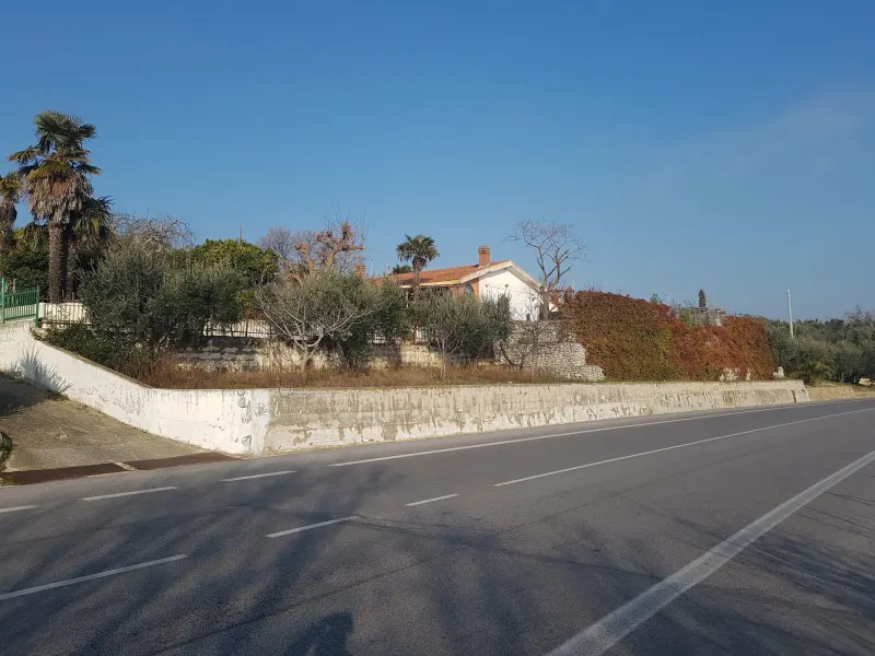 VILLETTA BIFAMILIARE CON GIARDINO A POCHI PASSI DAL MARE · foto 3