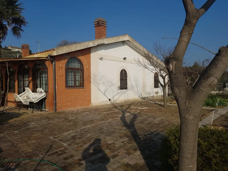 VILLETTA BIFAMILIARE CON GIARDINO A POCHI PASSI DAL MARE · foto 4