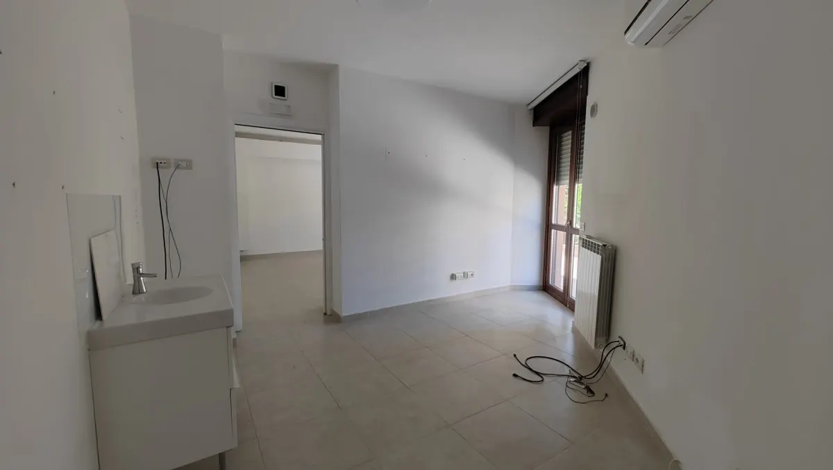 APP. USO UFFICIO  DI 170 MQ COMMERCIALI CON AMPIO TERRAZZO · foto 9