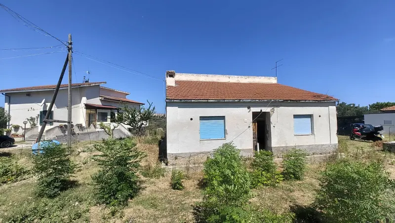 CASOLARE DI 100 MQ AL GREZZO CON 2500 MQ DI TERRENO · foto 2
