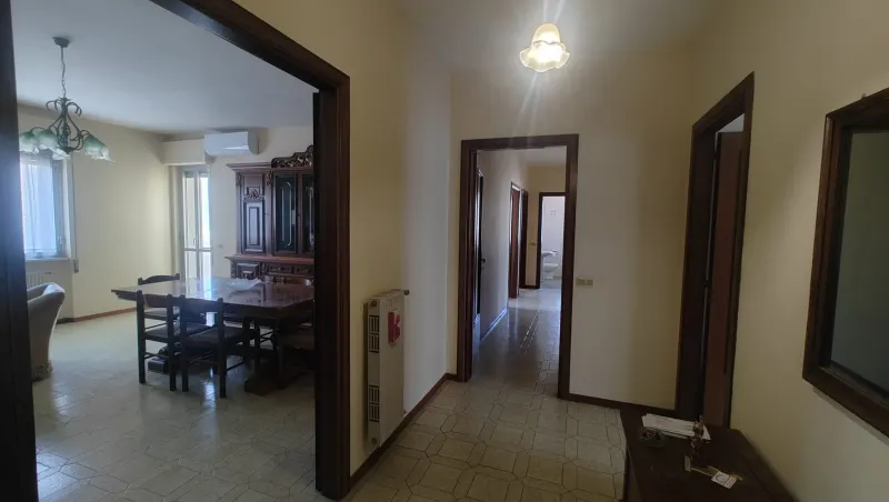 APPARTAMENTO DI 144 MQ AD UN OTTIMO PREZZO · foto 2