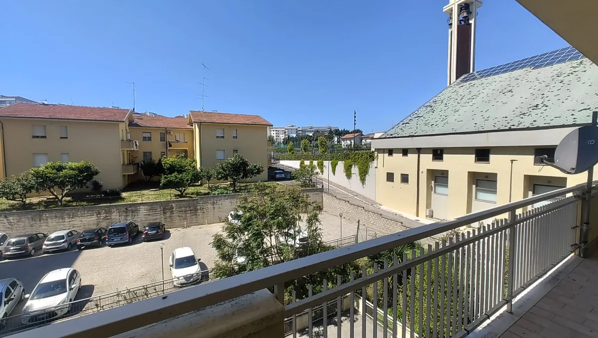 APPARTAMENTO DI 144 MQ AD UN OTTIMO PREZZO · foto 24