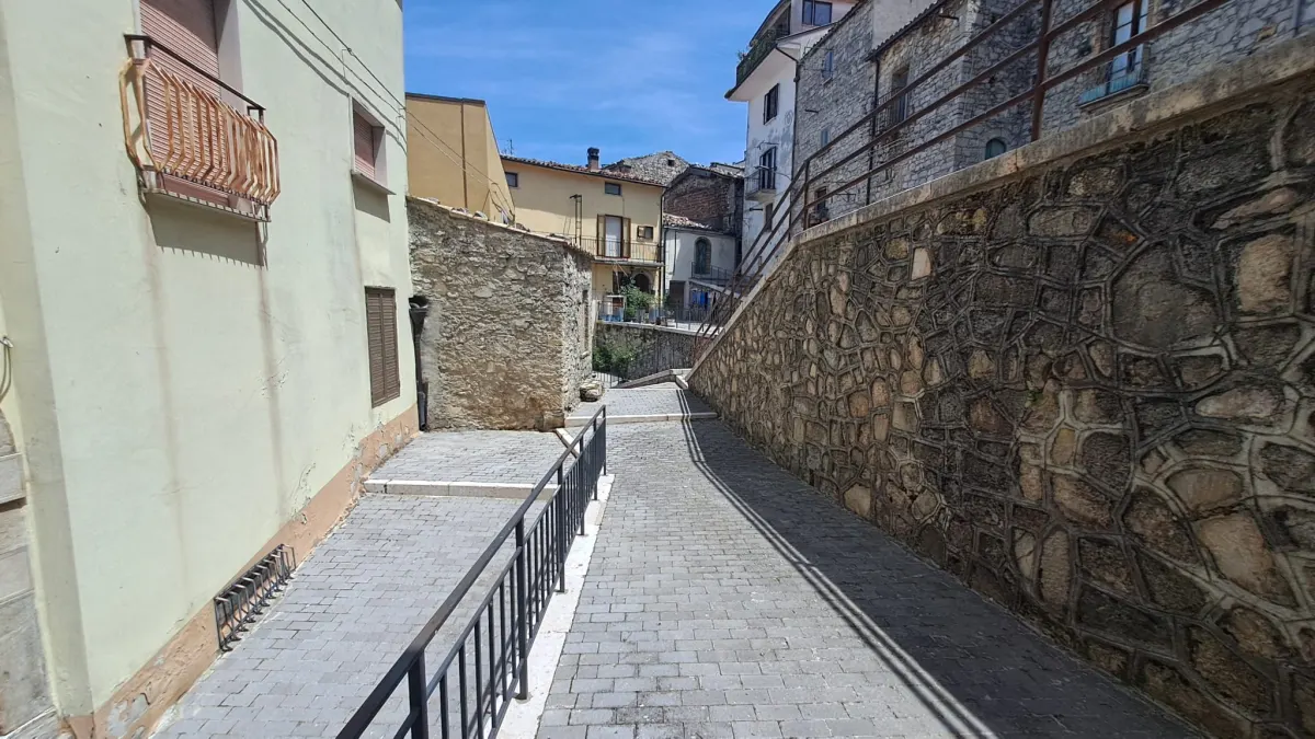 CASA INDIPENDENTE DI 155 MQ A MONTEFACONE NEL SANNIO (CB) · foto 37