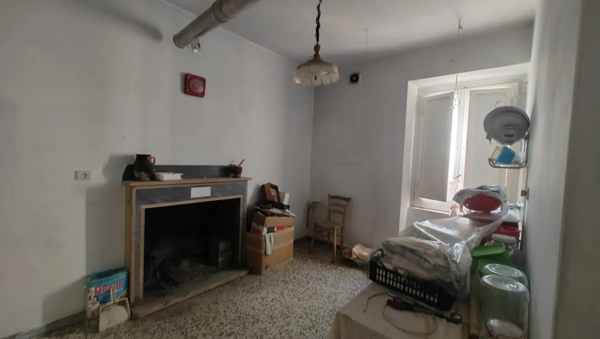 Vendesi intero stabile a Carunchio di 560 Mq · foto 23