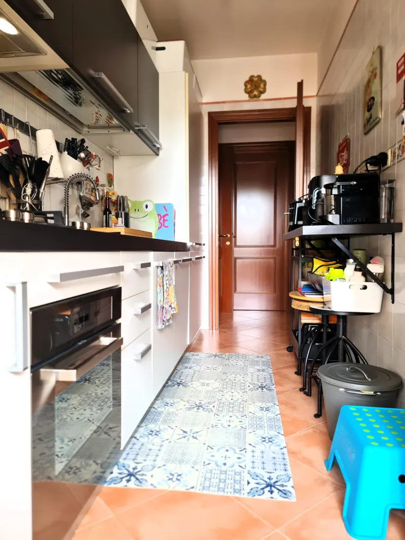 BILOCALE - VIA MARIO CAROTENUTO · foto 3