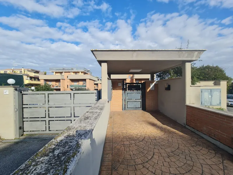BILOCALE - VIA DEI MONTI DI SAN PAOLO · foto 2