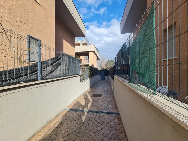 BILOCALE - VIA DEI MONTI DI SAN PAOLO · foto 5