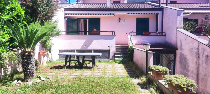 SPERLONGA VILLA A SCHIERA · foto 4