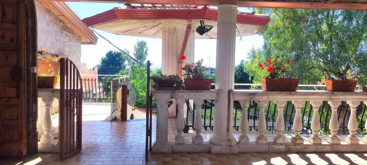 APPARTAMENTO CON TERRAZZO IN VILLA · foto 13
