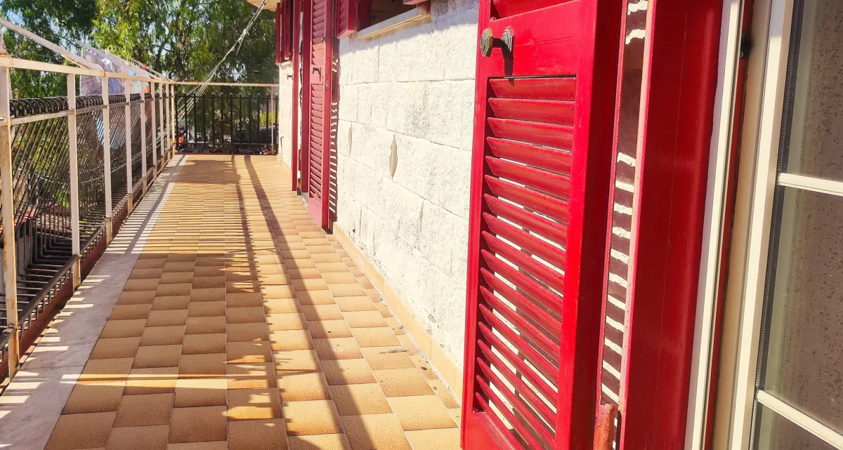 APPARTAMENTO CON TERRAZZO IN VILLA · foto 16