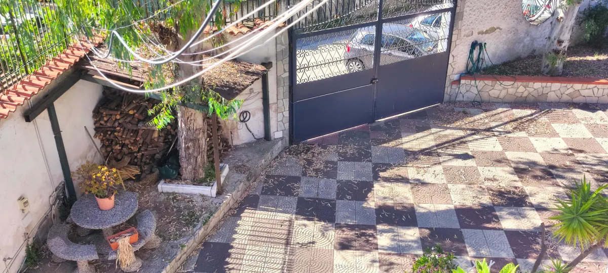 APPARTAMENTO CON TERRAZZO IN VILLA · foto 17