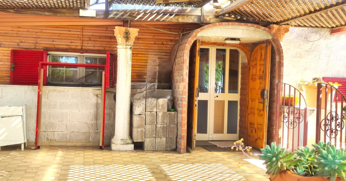 APPARTAMENTO CON TERRAZZO IN VILLA · foto 20