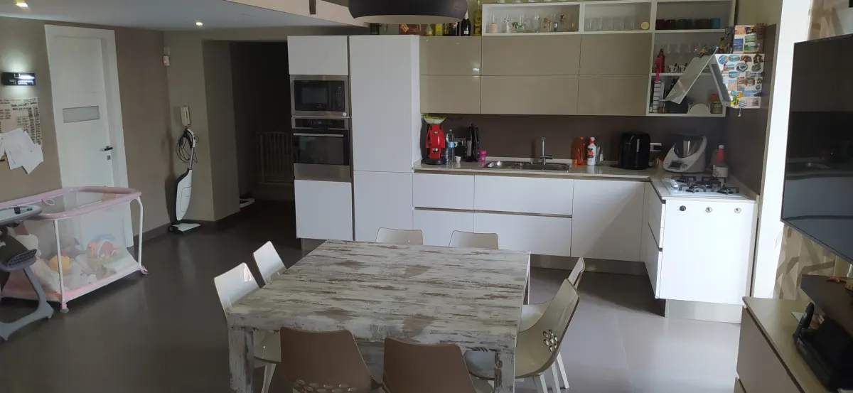 APPARTAMENTO RISTRUTTURATO AMPIA QUADRATURA · foto 12